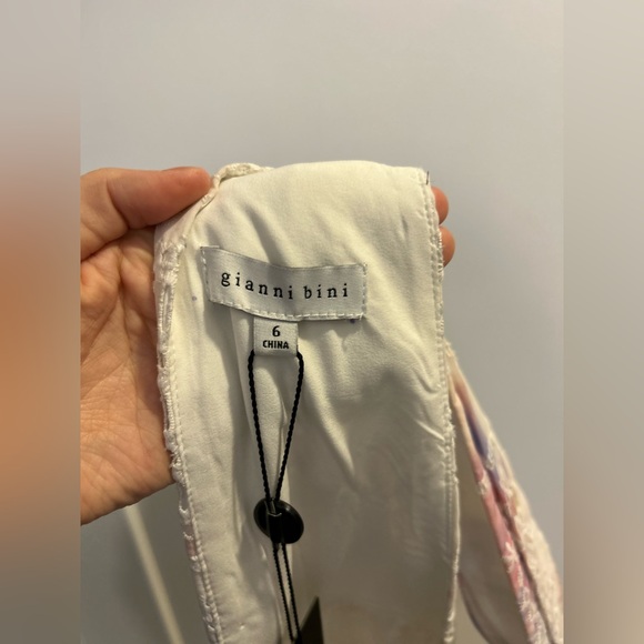 NWT Gianni Bini Crista Eyelet Dress in Cosmos - Picture 10 of 12